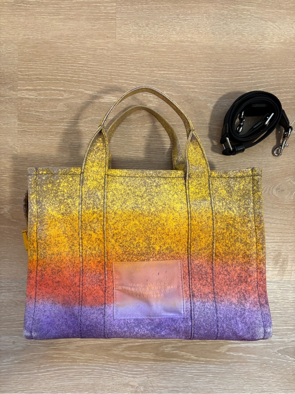 Medium Marc Jacobs “Sherbet Sunset” 🌅 The Tote Bag - Picture 4 of 11